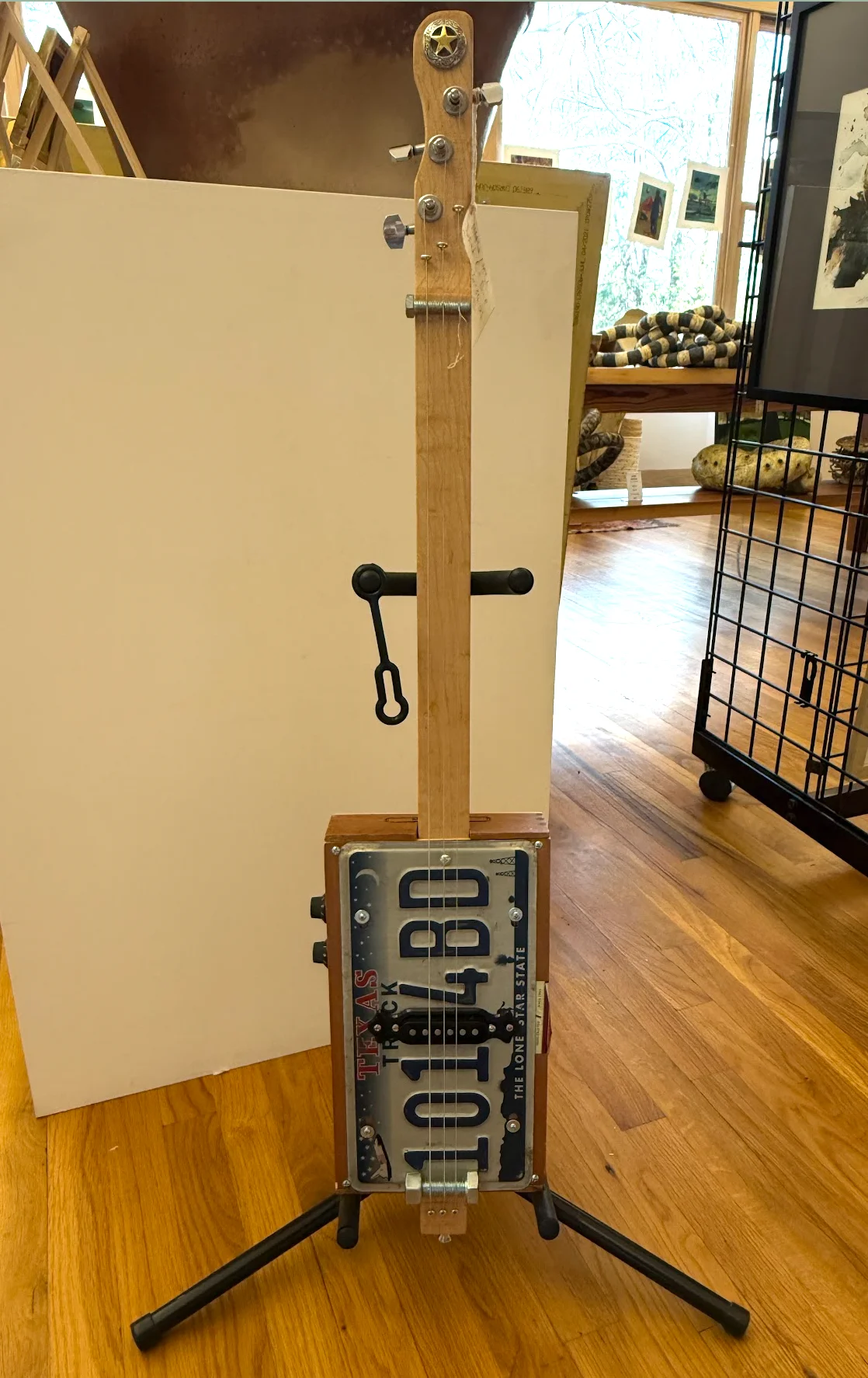 Cigar Box Guitar, Texas - Image 2